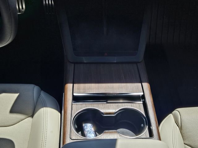 Used 2022 Tesla Model S AWD/4WD image 17
