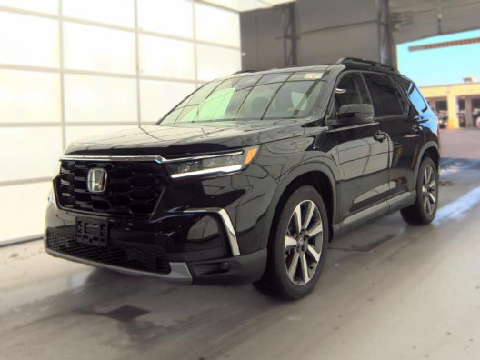 Used 2023 Honda Pilot Touring image 1