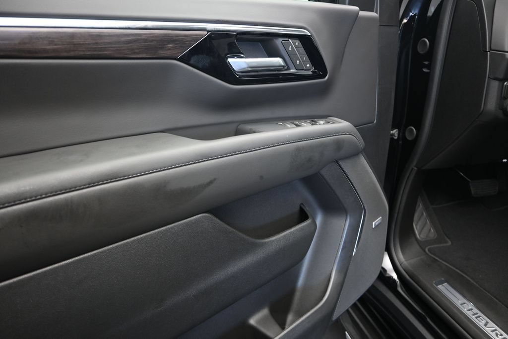 New 2026 Chevrolet Tahoe LT RWD image 11