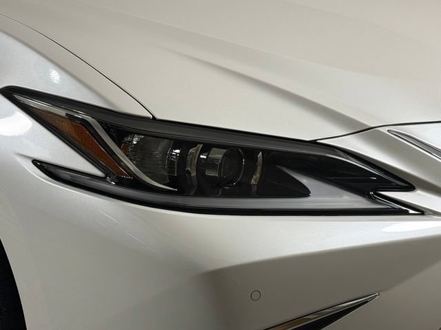 Certified 2021 Lexus ES 350 w/ Premium Package FWD image 16