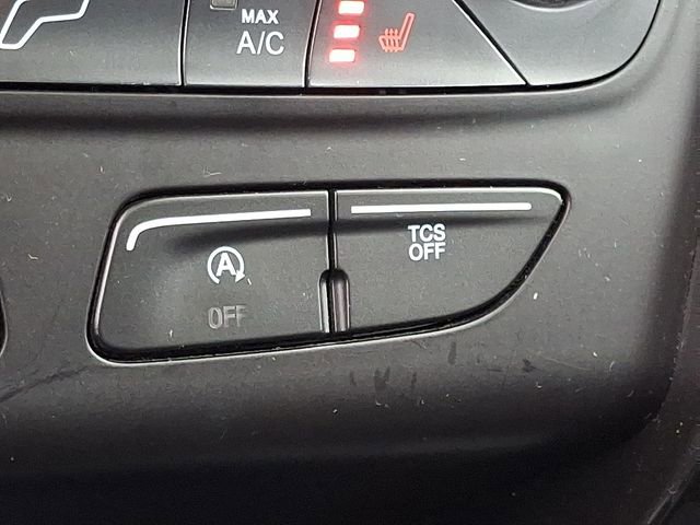 Used 2017 Ford Escape Titanium image 25