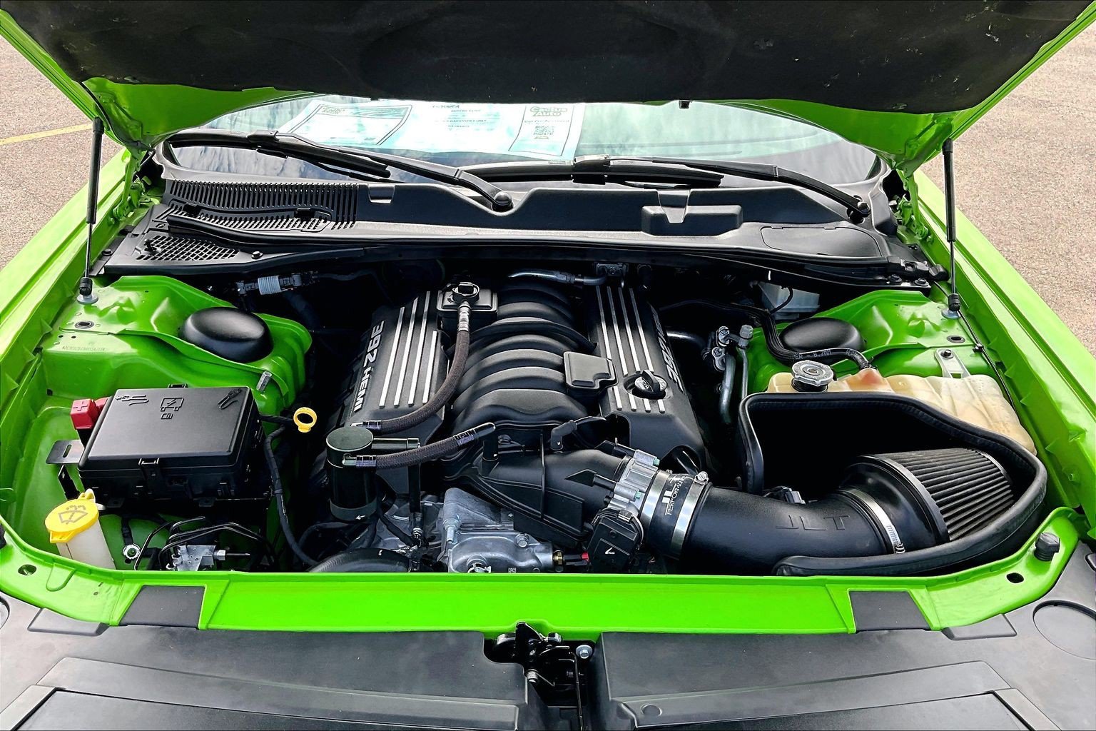 Used 2017 Dodge Challenger SRT w/ Technology Group RWD image 9