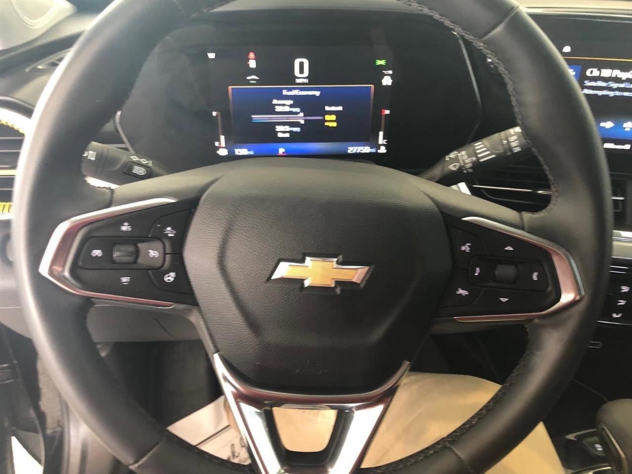 Used 2024 Chevrolet Trax LT w/ Driver Confidence Package FWD image 20