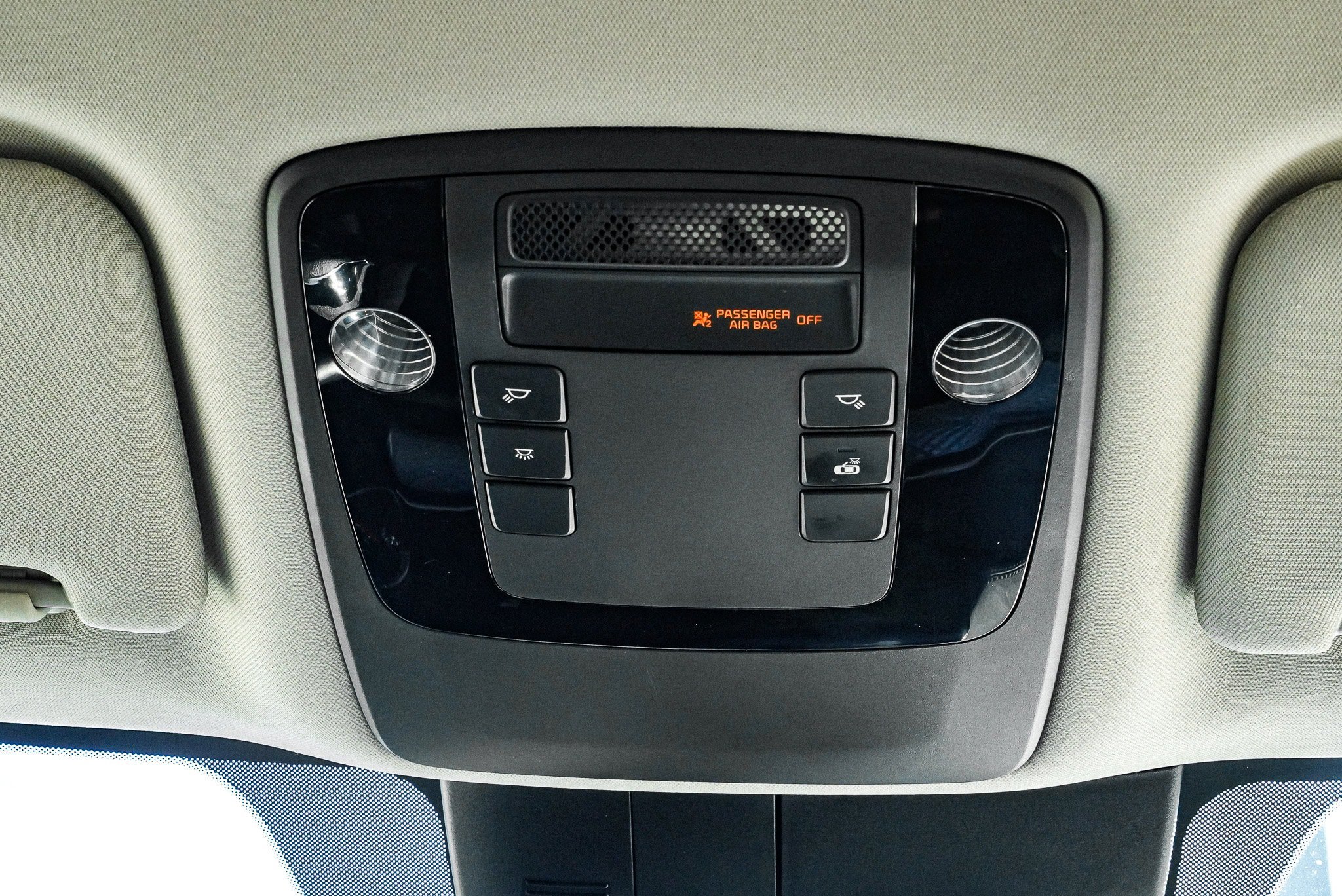 Used 2024 Kia Carnival LX FWD image 30
