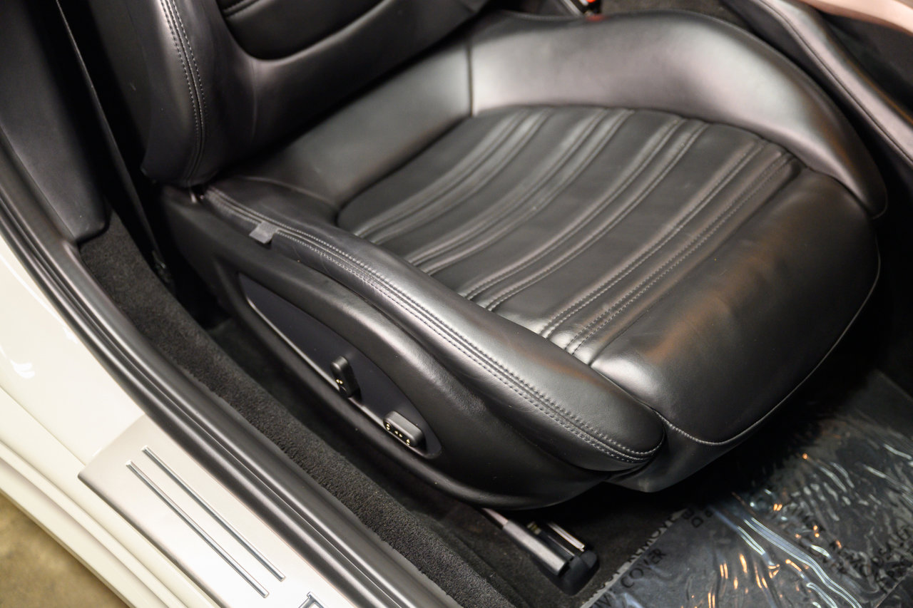 Used 2014 Ferrari California image 29