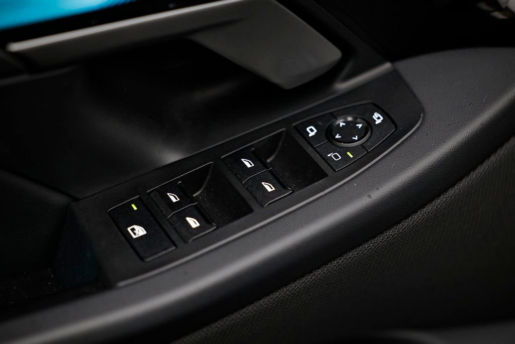 Certified 2025 BMW i5 xDrive40 w/ Premium Package image 21