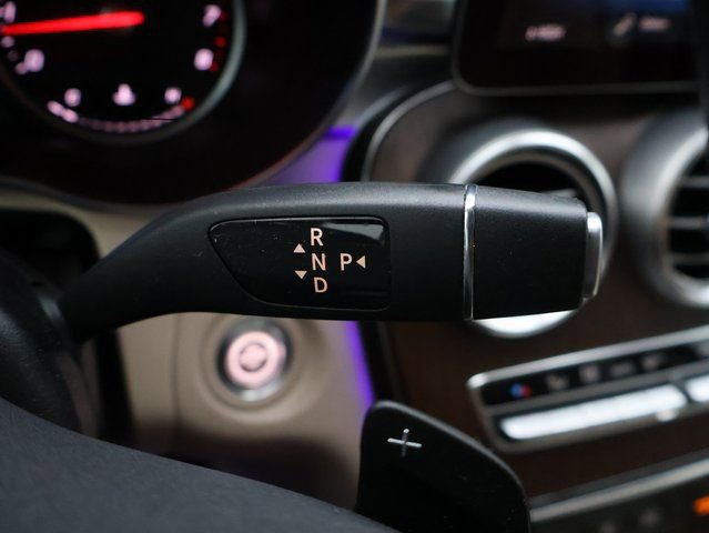 Used 2020 Mercedes-Benz GLC 300 4MATIC w/ Premium Package image 38