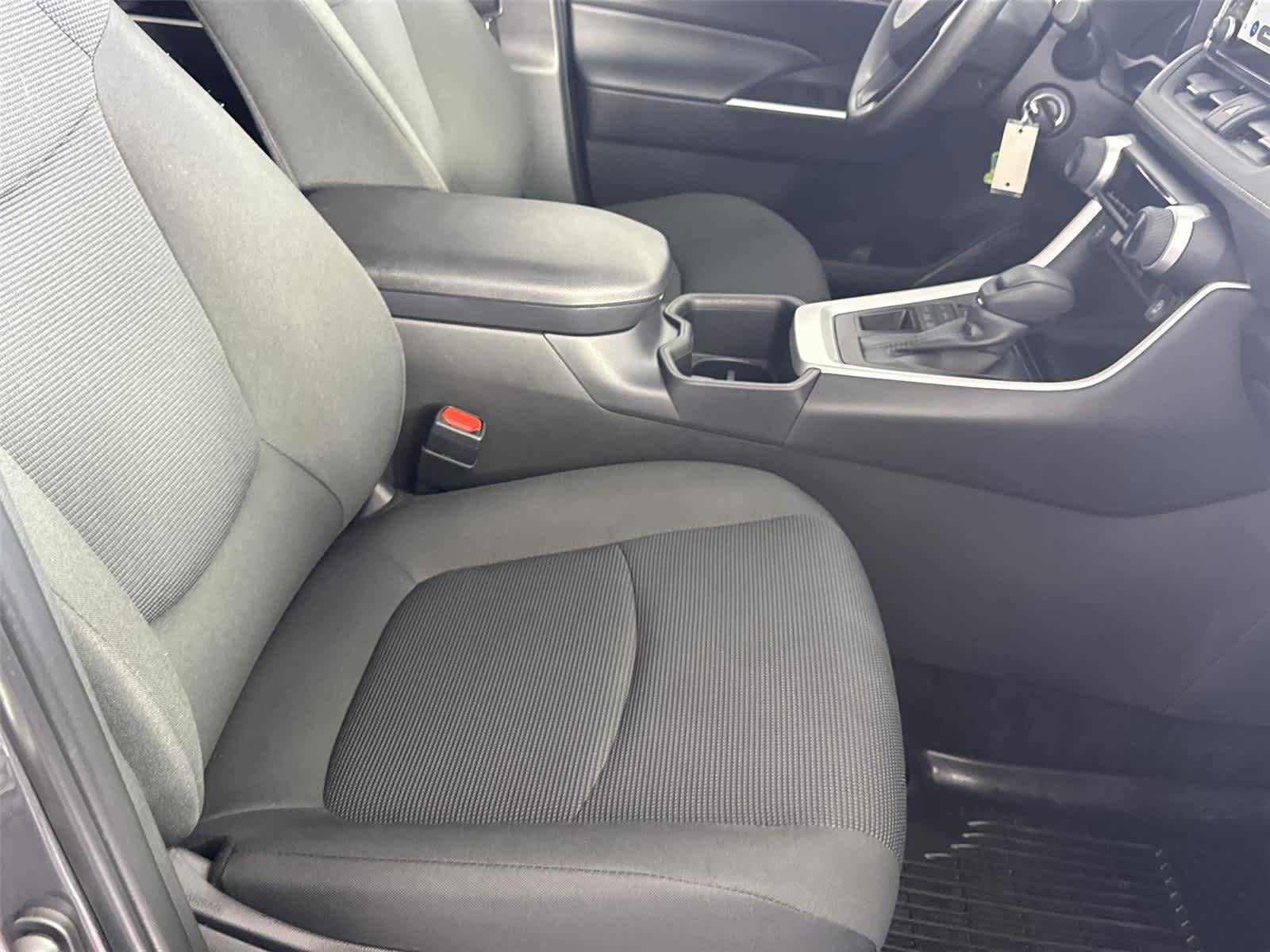 Used 2025 Toyota RAV4 LE image 15