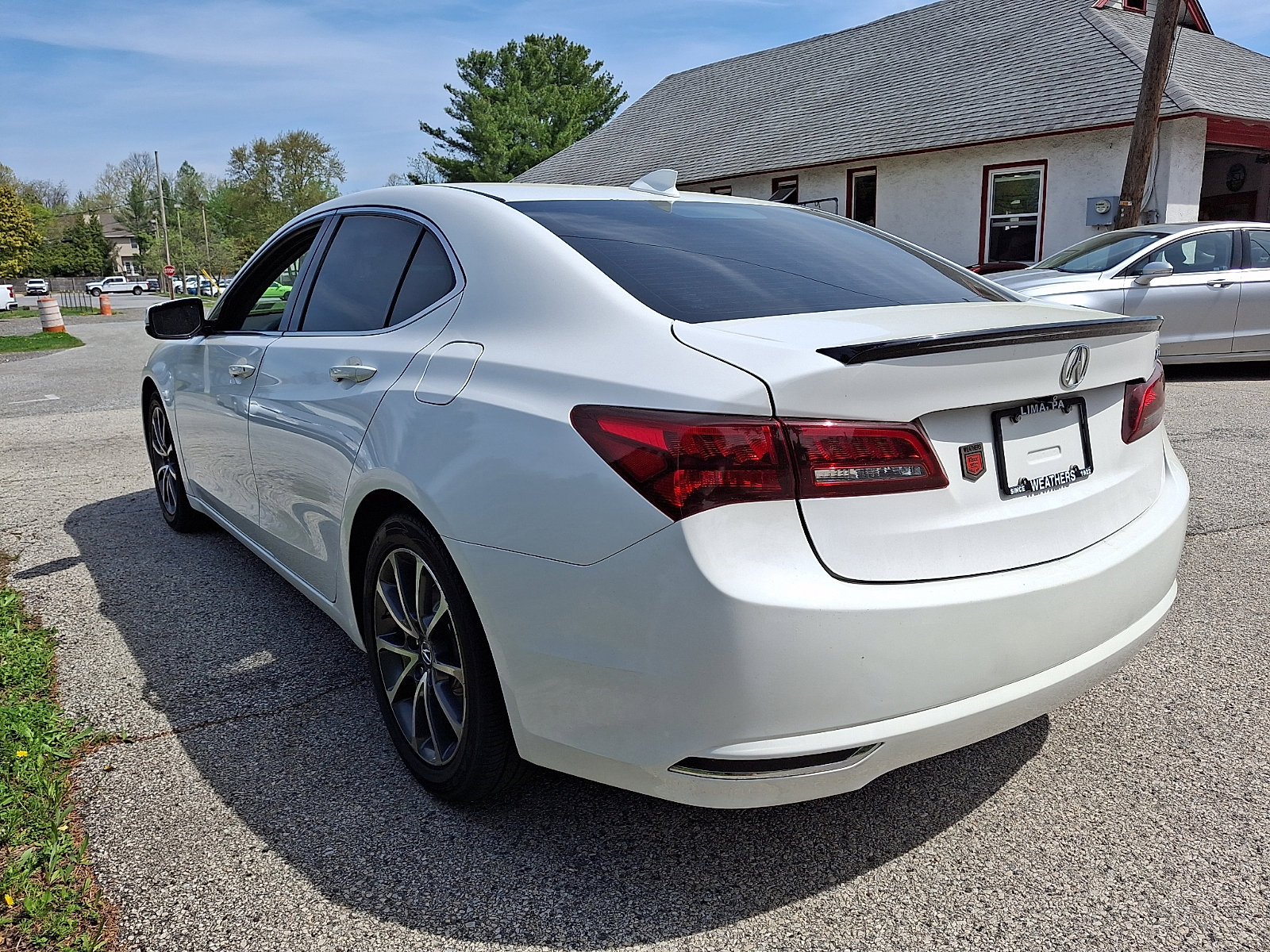 Used 2016 Acura TLX V6 w/ Technology Package FWD image 4