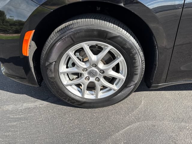 Used 2025 Chrysler Pacifica Select FWD image 25
