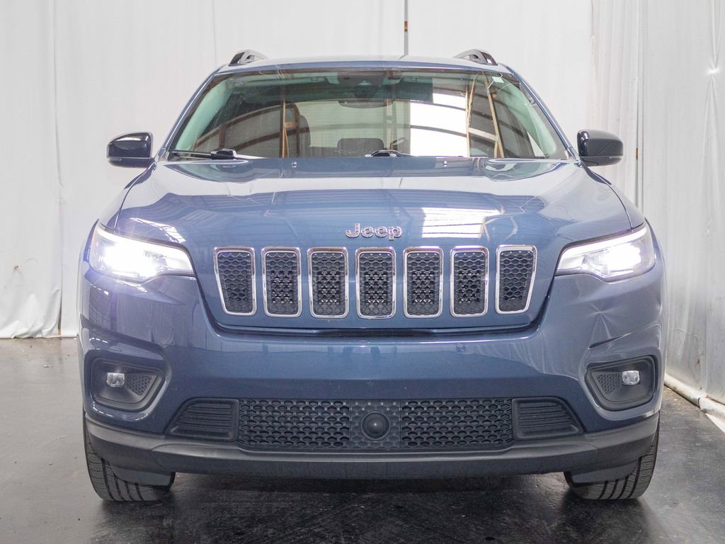 Used 2022 Jeep Cherokee Latitude Lux w/ Mopar Interior Package image 2