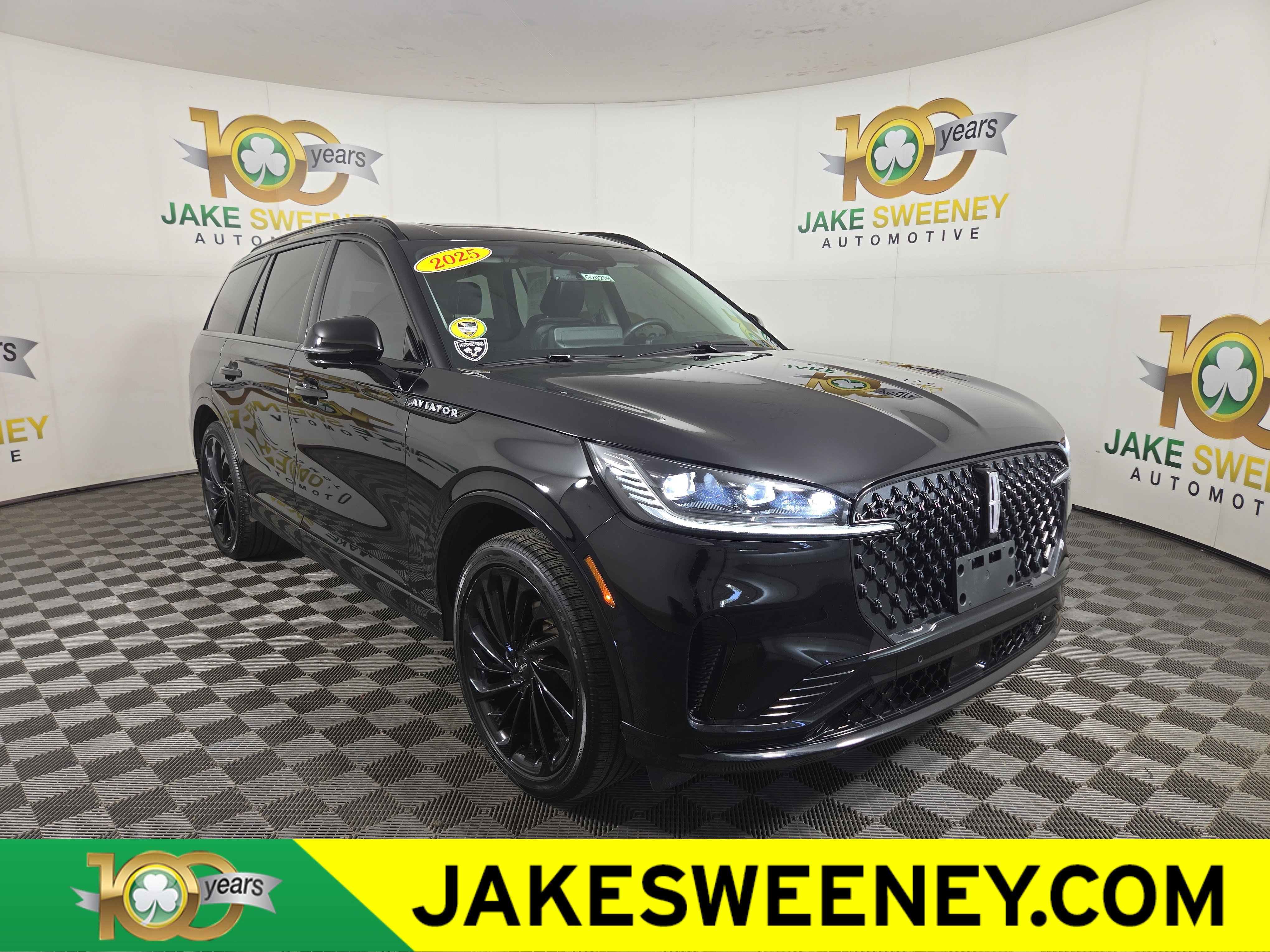 Used 2025 Lincoln Aviator Reserve w/ Jet Appearance Package AWD/4WD image 1