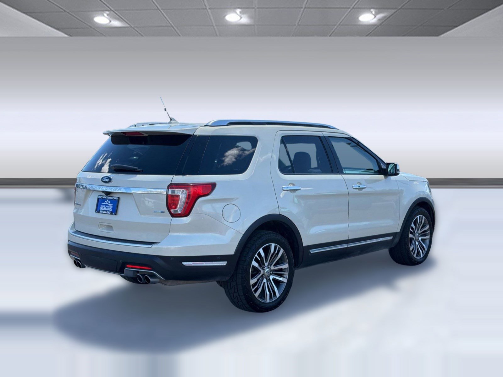 Used 2018 Ford Explorer Platinum AWD/4WD image 9