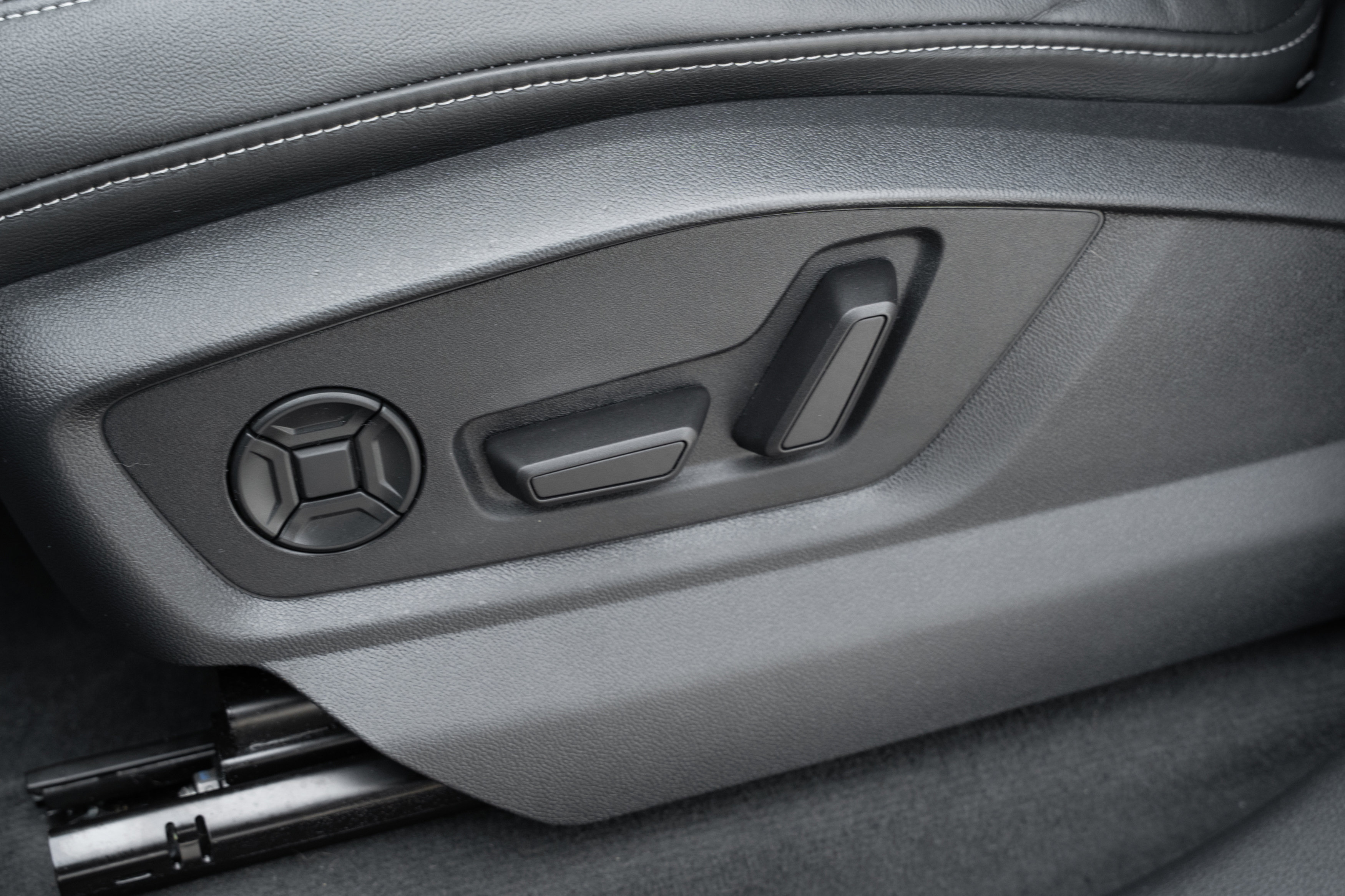 Used 2022 Audi Q8 Premium Plus w/ Premium Plus Package image 23