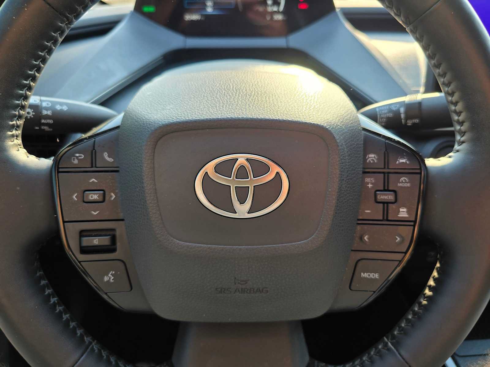 Used 2023 Toyota Prius Limited AWD/4WD image 26