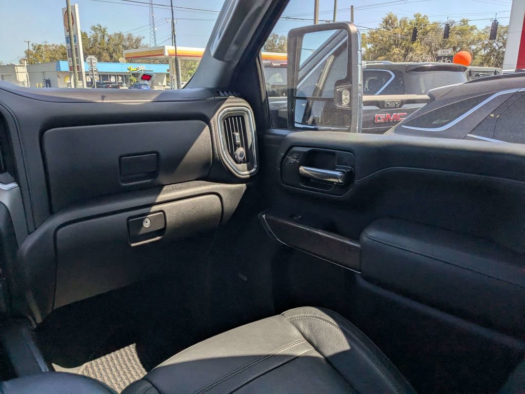 Used 2023 GMC Sierra 2500 Denali w/ Denali Black Diamond Edition image 14