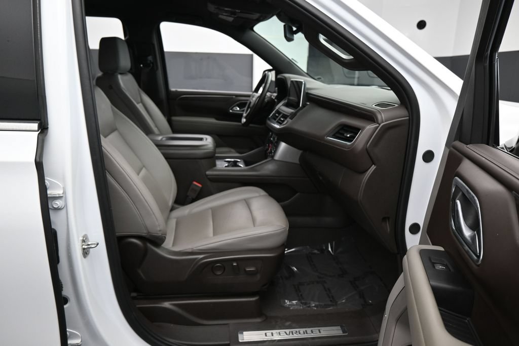 Used 2024 Chevrolet Tahoe LT RWD image 32