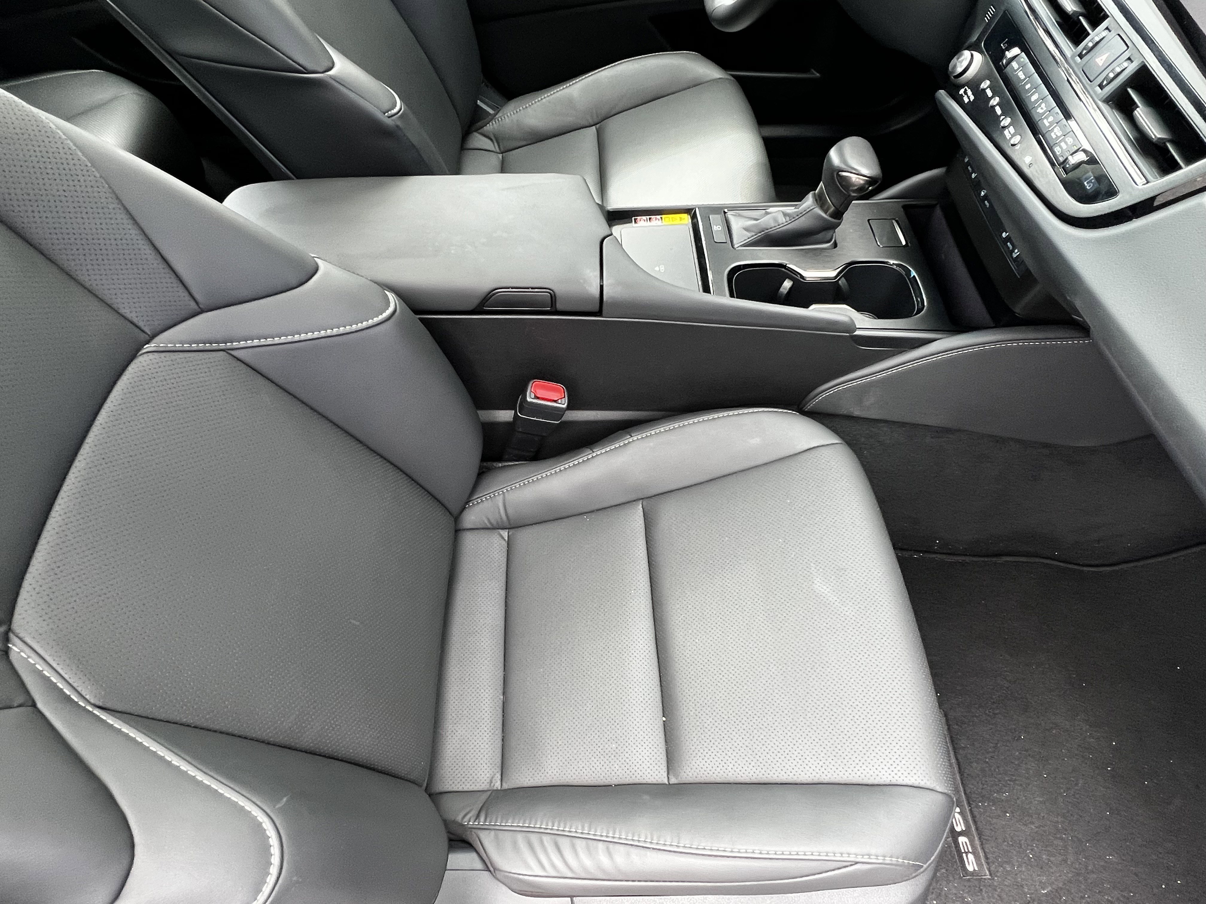 Certified 2025 Lexus ES 350 w/ Premium Package image 44