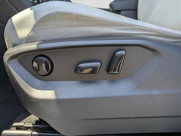 Used 2019 Volkswagen Tiguan S FWD image 11
