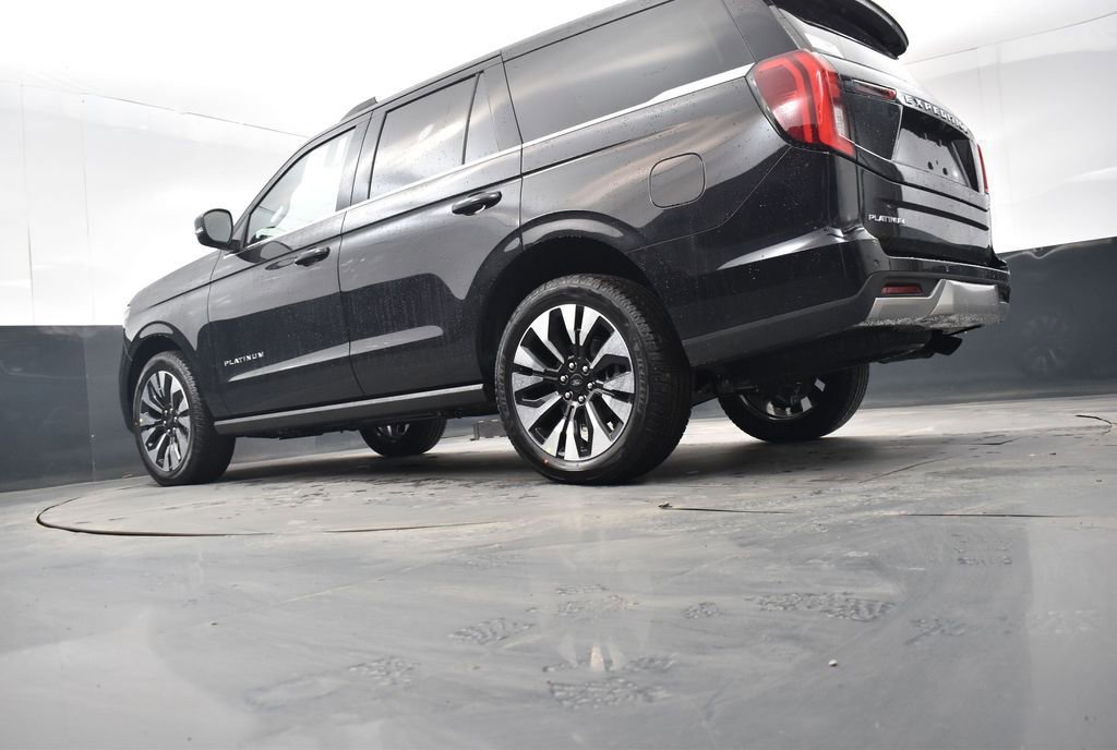 New 2026 Ford Expedition Platinum w/ Driver's Package image 14