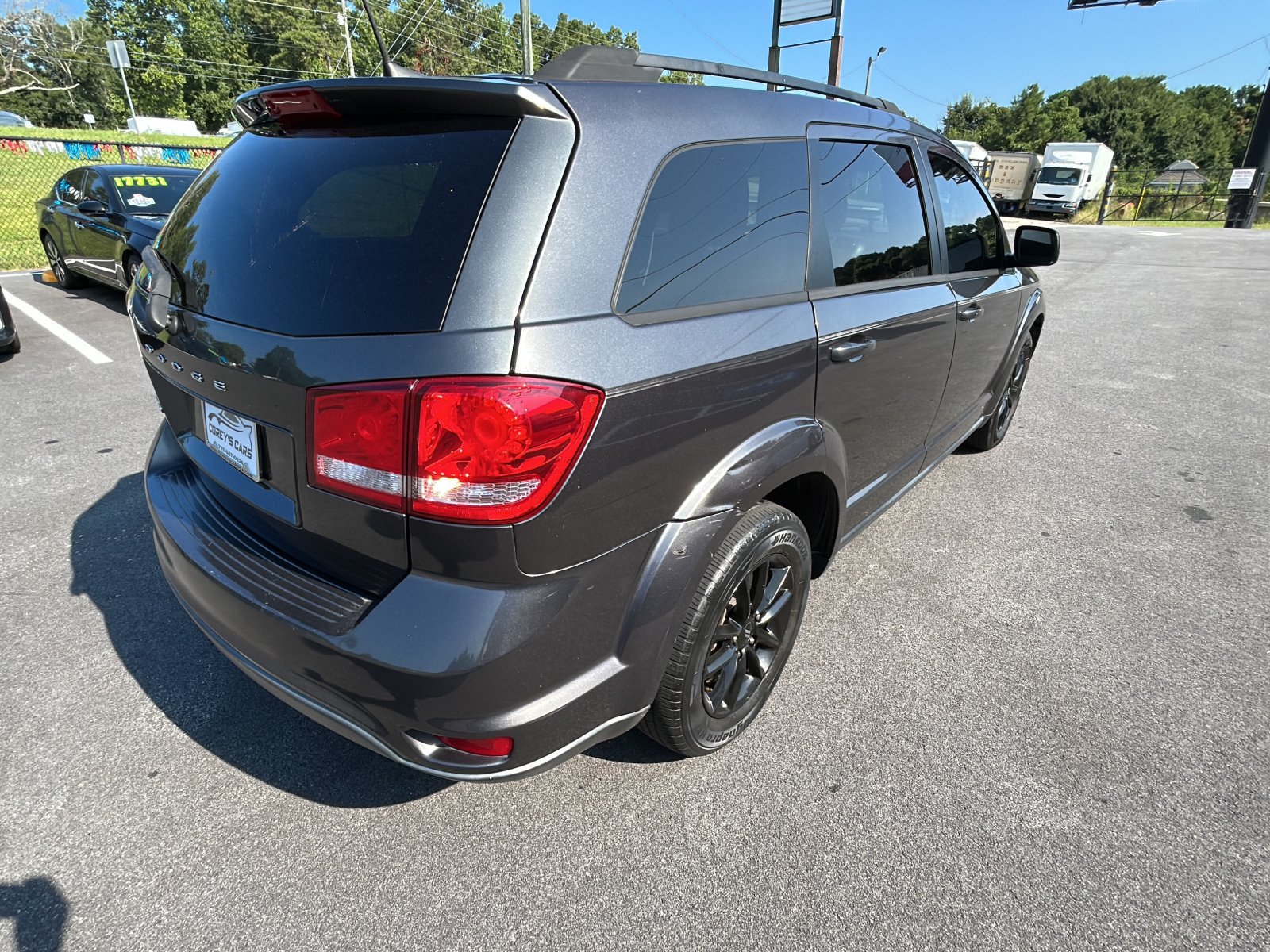 Used 2019 Dodge Journey SE w/ Premium Group FWD image 5