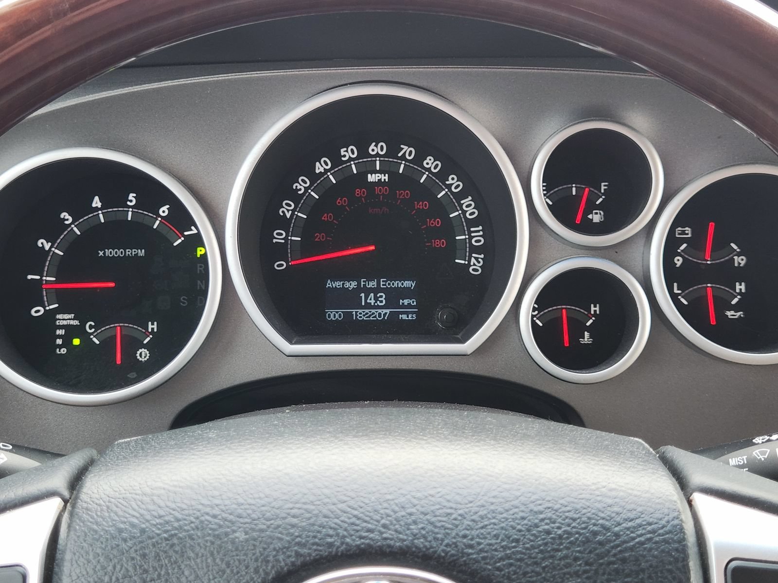 Used 2016 Toyota Sequoia Platinum RWD image 17