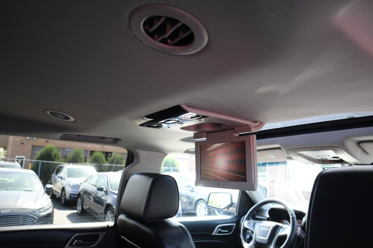 Used 2015 GMC Yukon XL Denali w/ Premium Package AWD/4WD image 14