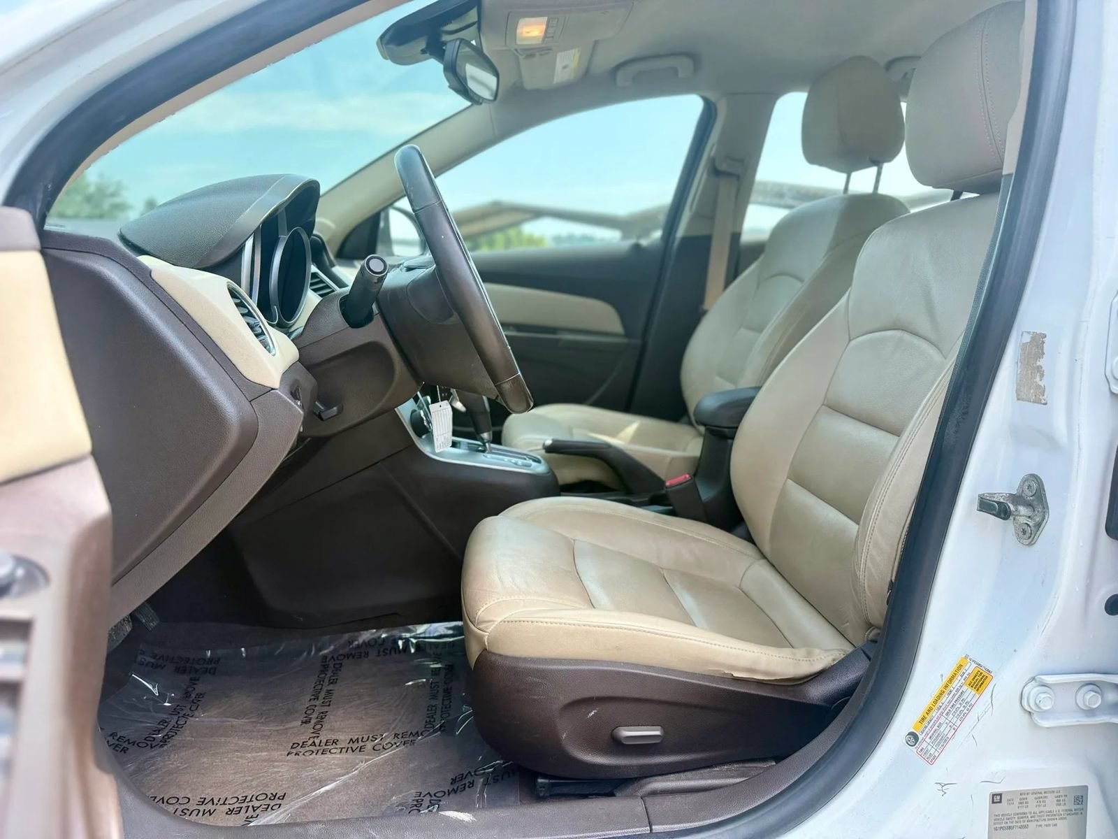 Used 2015 Chevrolet Cruze LT FWD image 12
