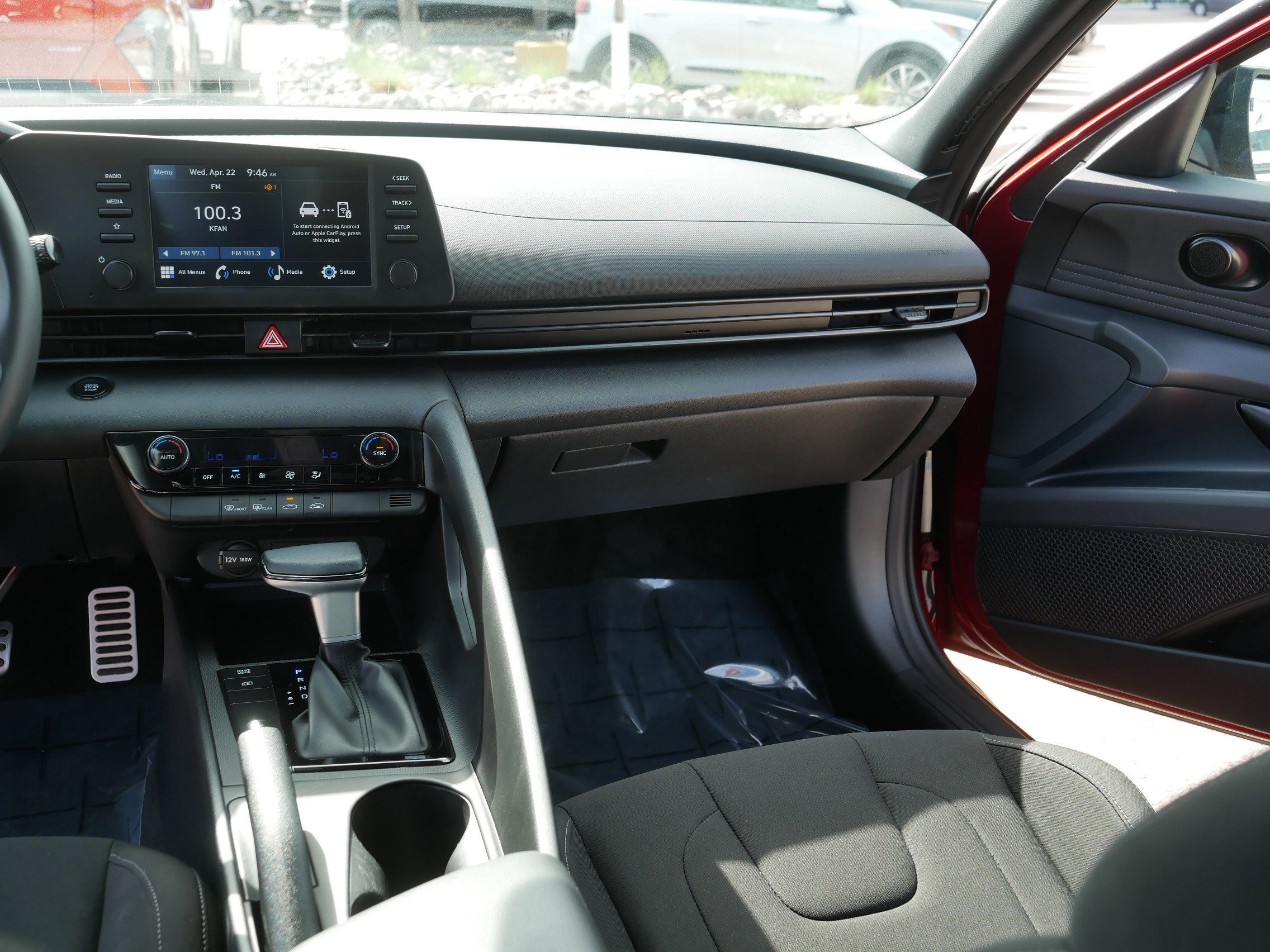 Used 2025 Hyundai Elantra Sport FWD image 22