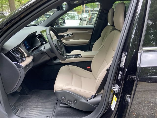 New 2026 Volvo XC90 B6 Plus w/ Protection Package Premier AWD/4WD image 11
