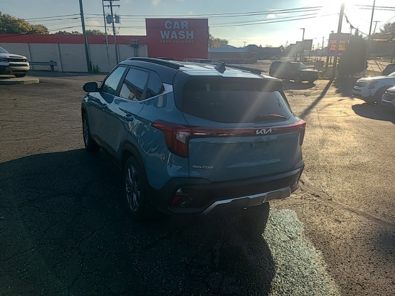 Used 2024 Kia Seltos S AWD/4WD image 4