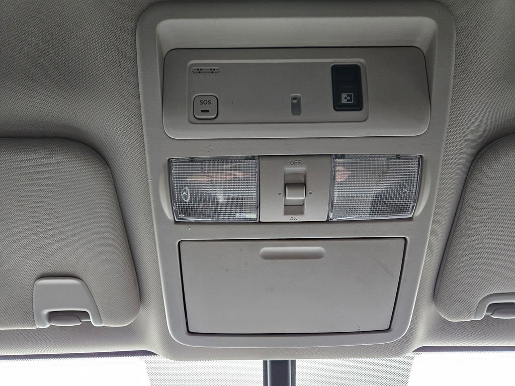 Used 2017 Nissan Titan SL w/ Chrome Package image 20