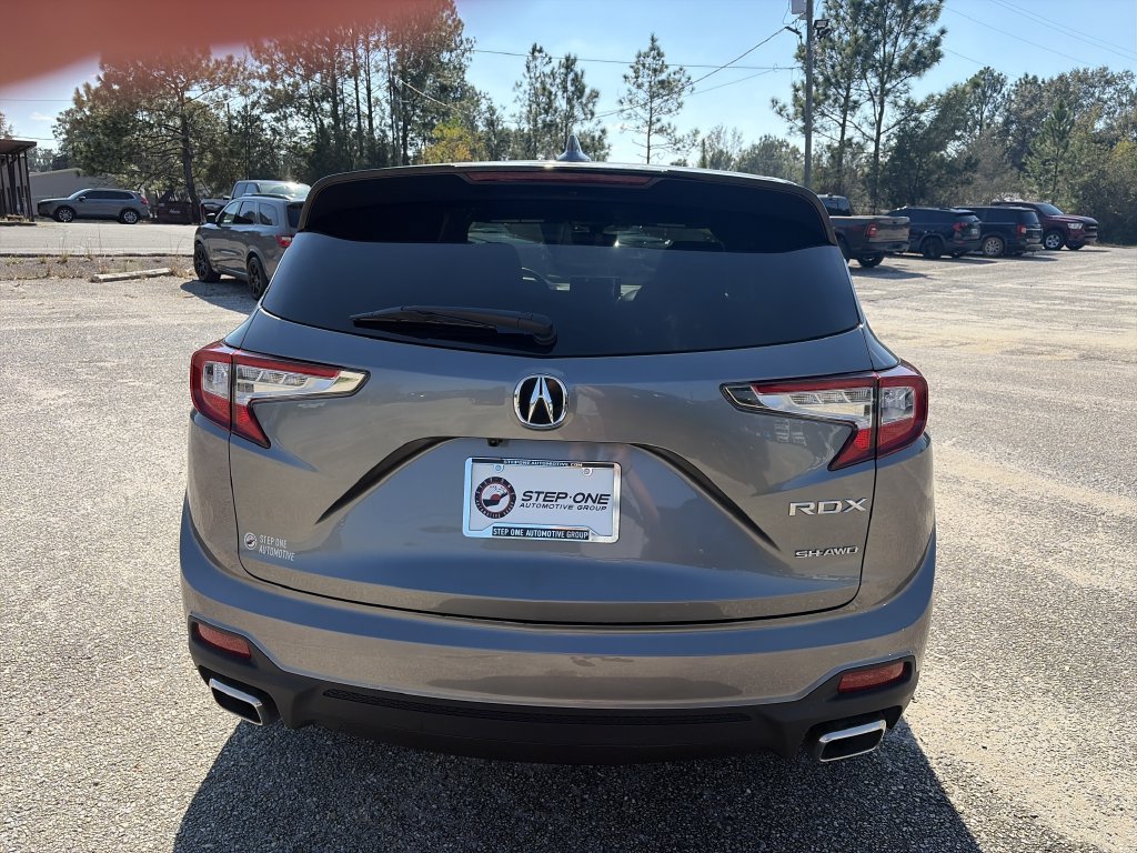 Used 2025 Acura RDX SH-AWD image 5