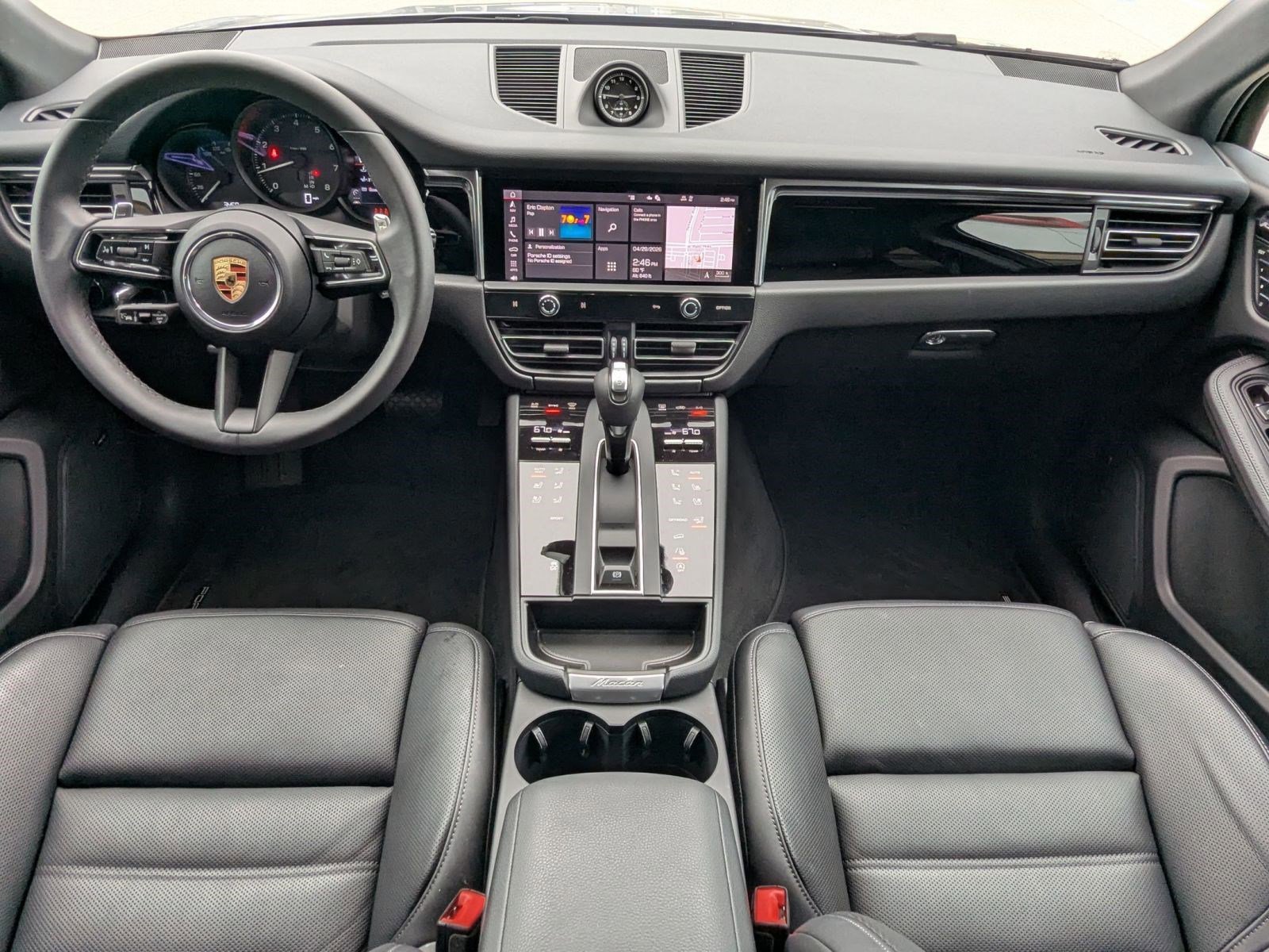 Certified 2026 Porsche Macan AWD/4WD image 22