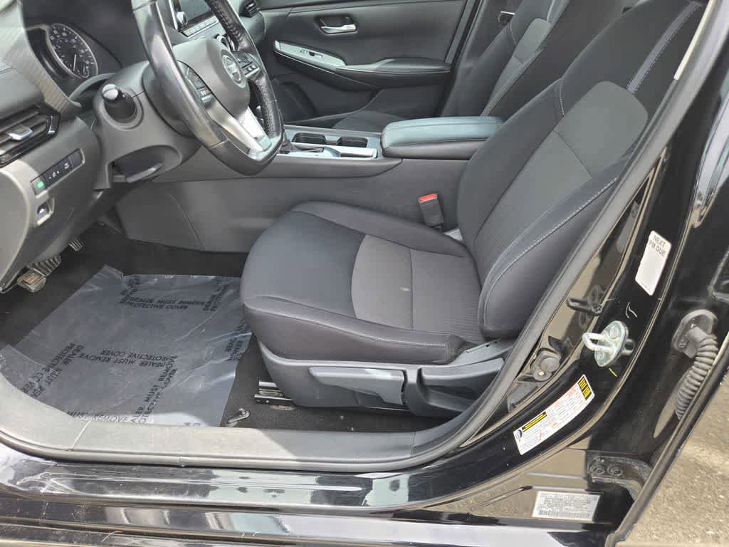 Used 2022 Nissan Sentra SV FWD image 18