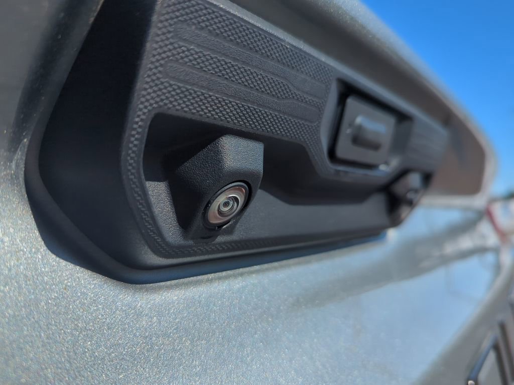 Used 2023 Chevrolet Silverado 1500 LTZ image 14