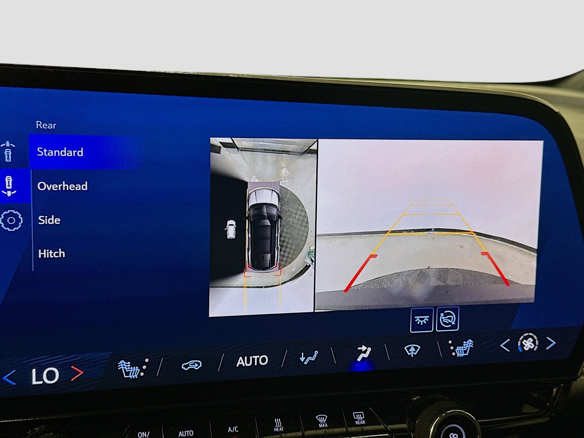 Used 2024 Chevrolet Blazer EV LT image 23