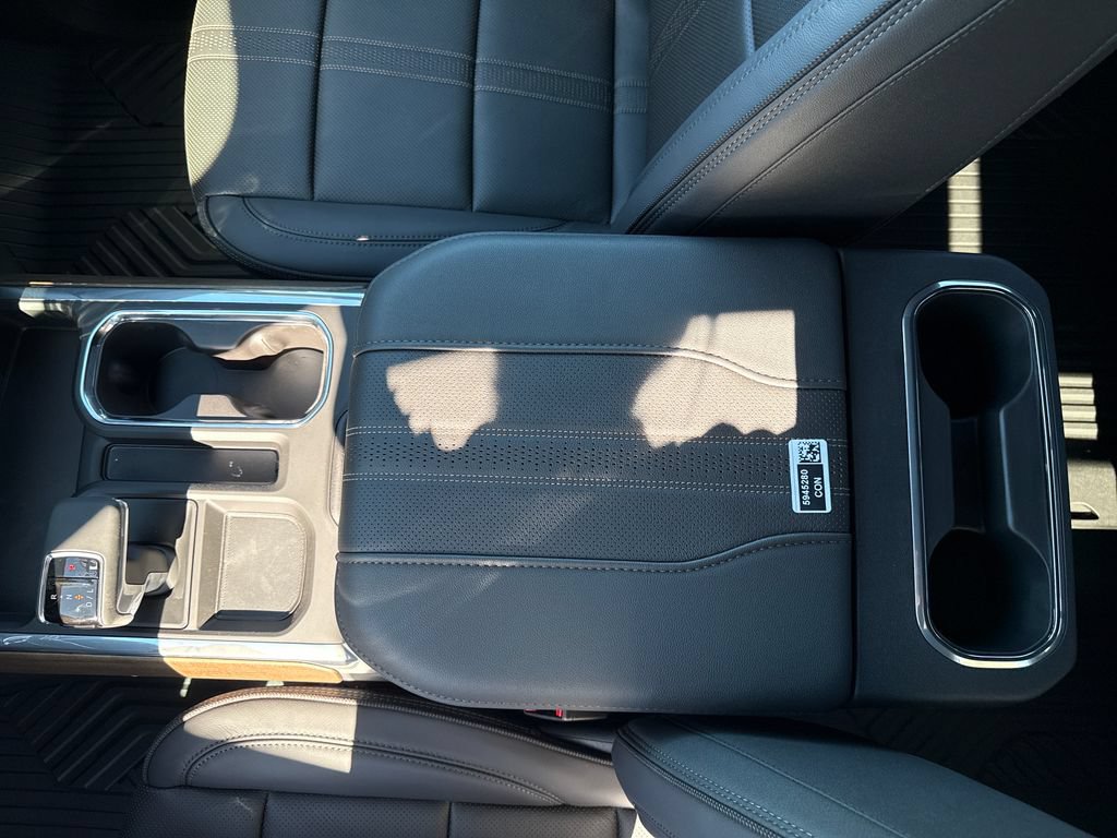 New 2026 Chevrolet Silverado 1500 High Country w/ Midnight Edition AWD/4WD image 22
