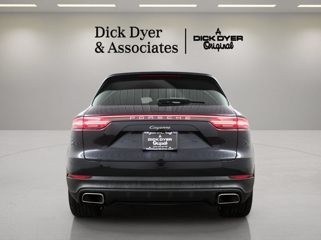 Used 2023 Porsche Cayenne AWD/4WD image 10