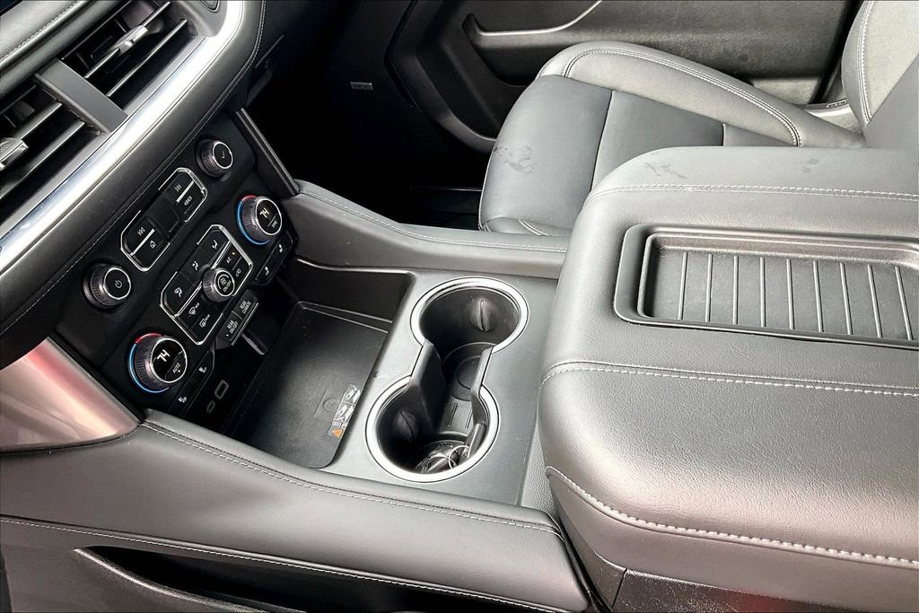 Used 2024 Chevrolet Tahoe LT w/ Luxury Package image 18