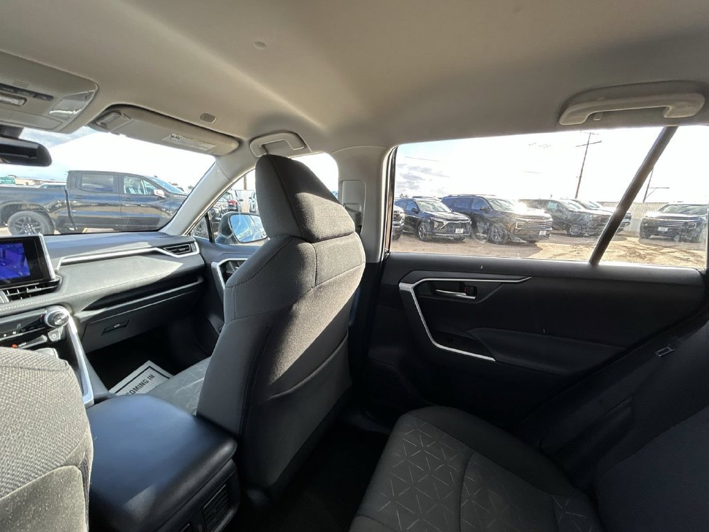 Used 2025 Toyota RAV4 XLE FWD image 3