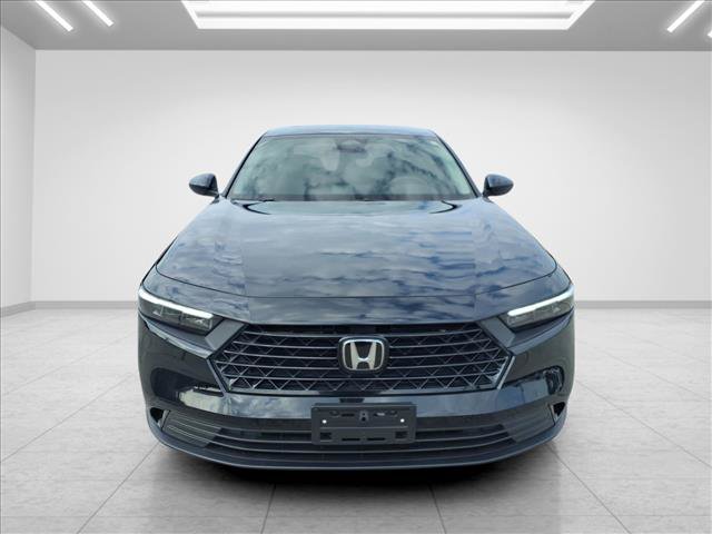 Used 2025 Honda Accord SE image 3