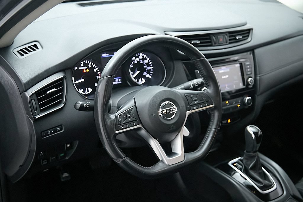 Used 2018 Nissan Rogue S w/ S Value Package AWD/4WD image 13