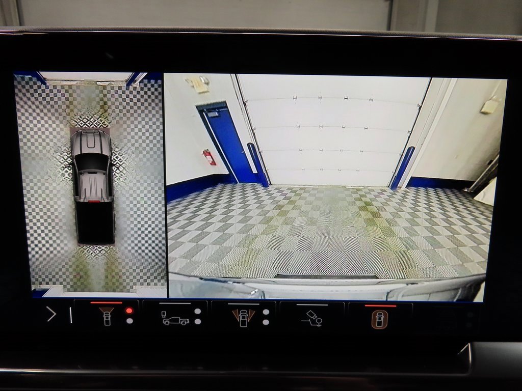 Used 2024 GMC Sierra 2500 SLT w/ SLT Premium Package image 15