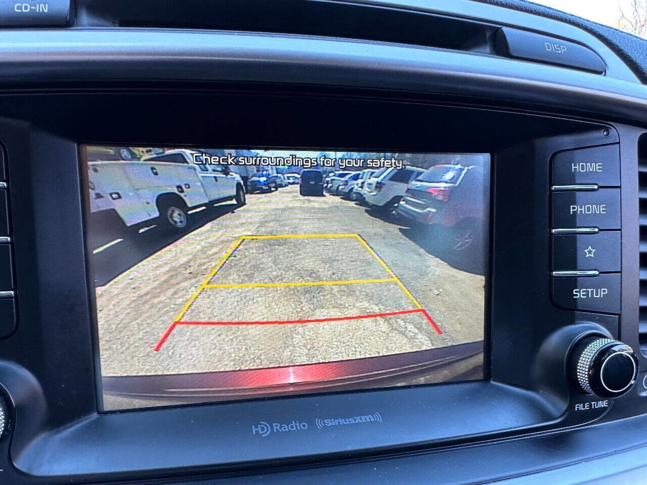 Used 2019 Kia Sorento LX w/ LX Convenience Package image 16