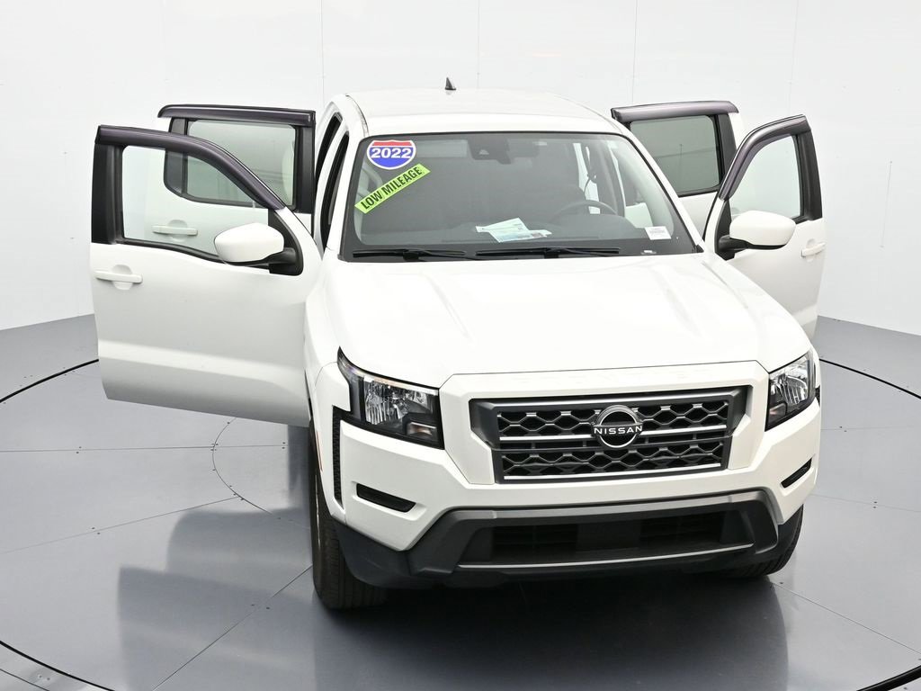 Used 2022 Nissan Frontier SV w/ Technology Package image 41