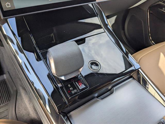 Certified 2025 Land Rover Range Rover Sport SE image 12