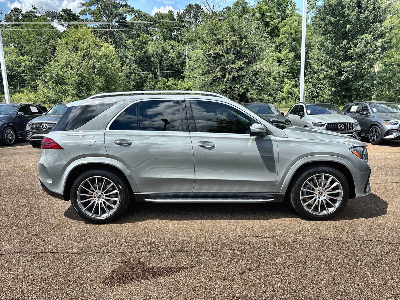 New 2026 Mercedes-Benz GLE 350 4MATIC image 10