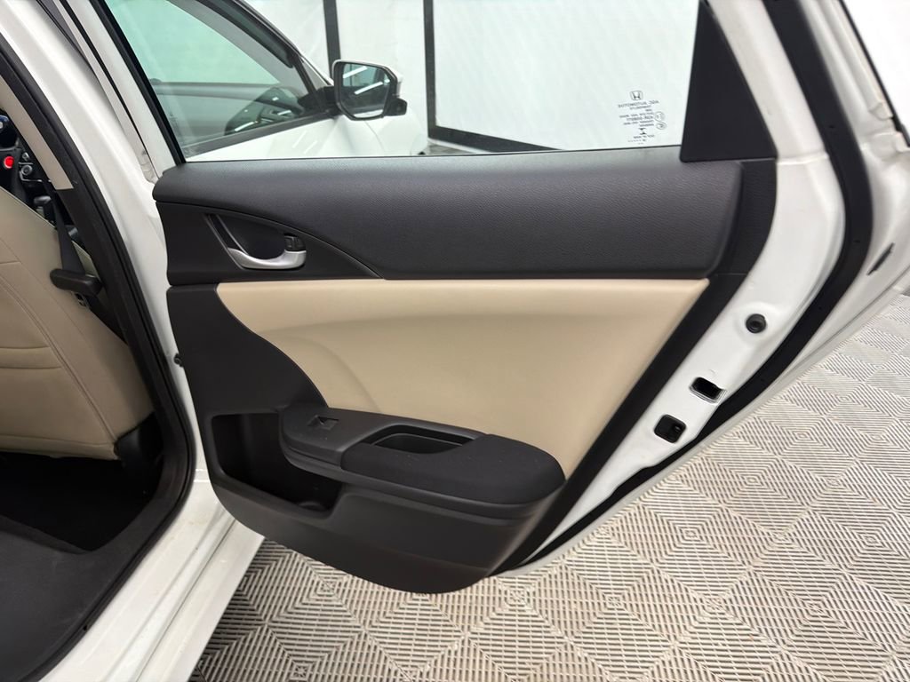 Used 2019 Honda Civic EX image 17