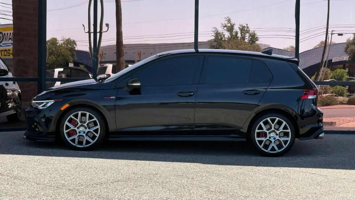 Used 2022 Volkswagen GTI S FWD image 4
